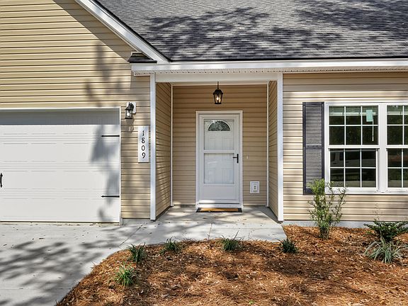 2nd image of 1809 Zelasko Dr