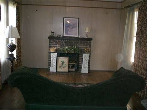 2nd image of 2505 Broadway St