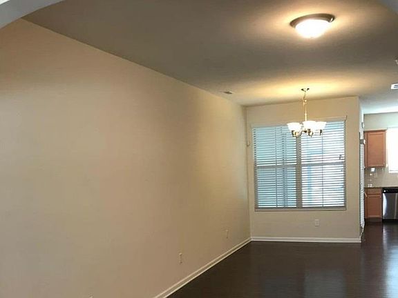 5th image of 1125 Contessa Dr