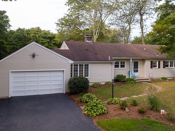 3rd image of 44 Shorelands Dr #1