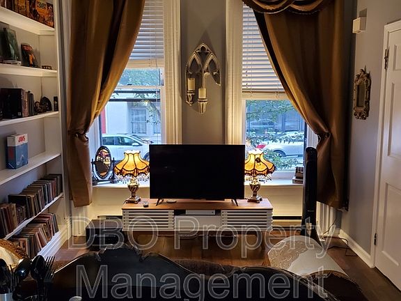 3rd image of 227 Myrtle Ave #1