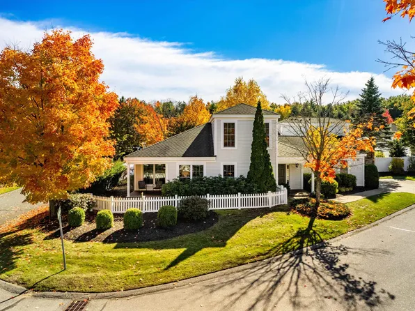 44 Kensington Lane, Bedford, NH 03110