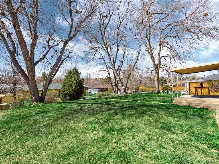 7896 E Jefferson Pl — Photo 18