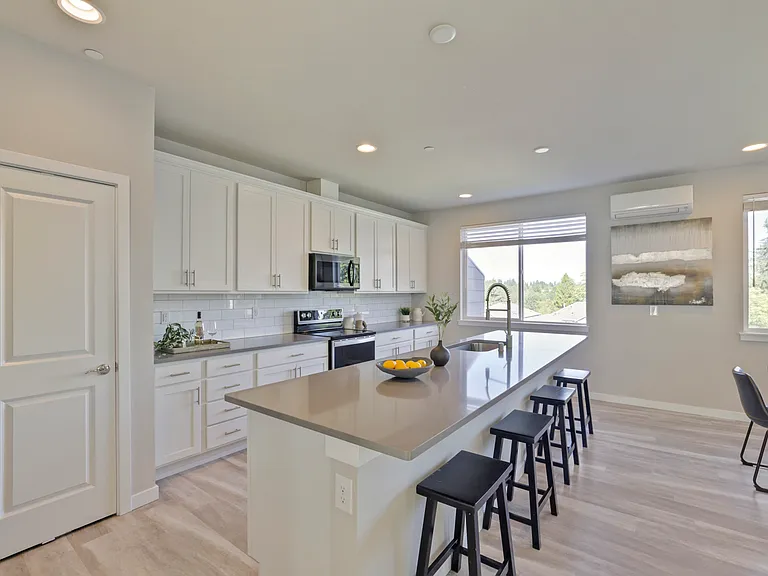 14715 Admiralty Way #B-7 — Photo 6
