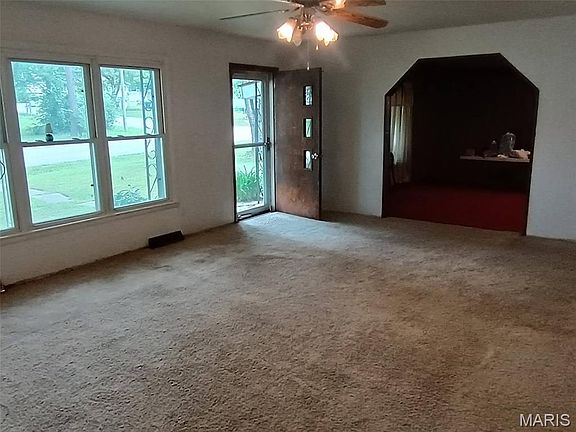 3rd image of 805 Phillips Ave