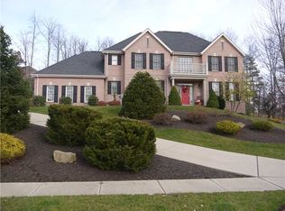 102 Preserve Valley Rd, Cranberry Township, PA 16066