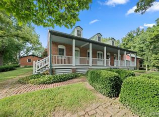 205 E 8th St, Hermann, MO 65041