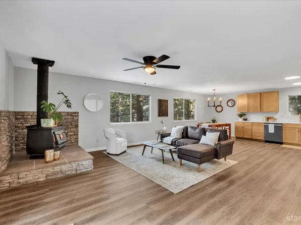 729 Tina Ct, Stateline, NV 89449