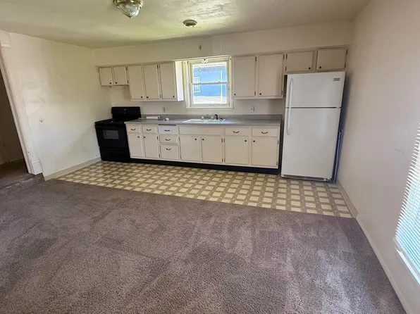 533 W Cherry St, Lancaster, WI 53813