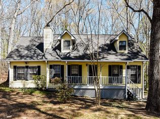 6390 Queens Rd, Douglasville, GA 30135