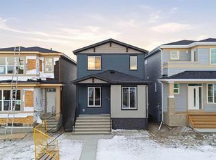 355 NW Herron Lndg NE, Calgary, AB T3P 2R6