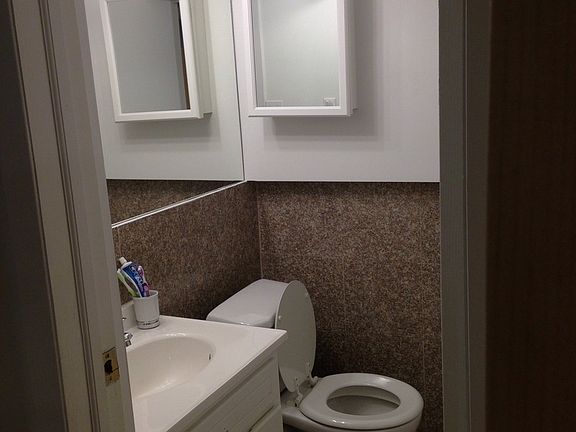 2nd image of 211 W 70th St APT 1A
