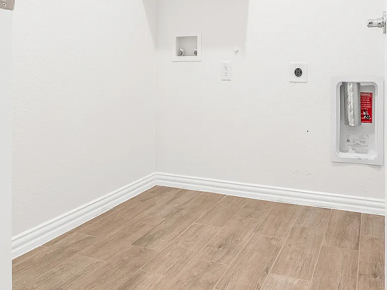 1120 Canuela Way — Photo 37