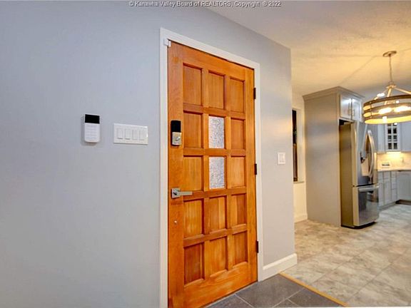 5th image of 601 42nd St SE