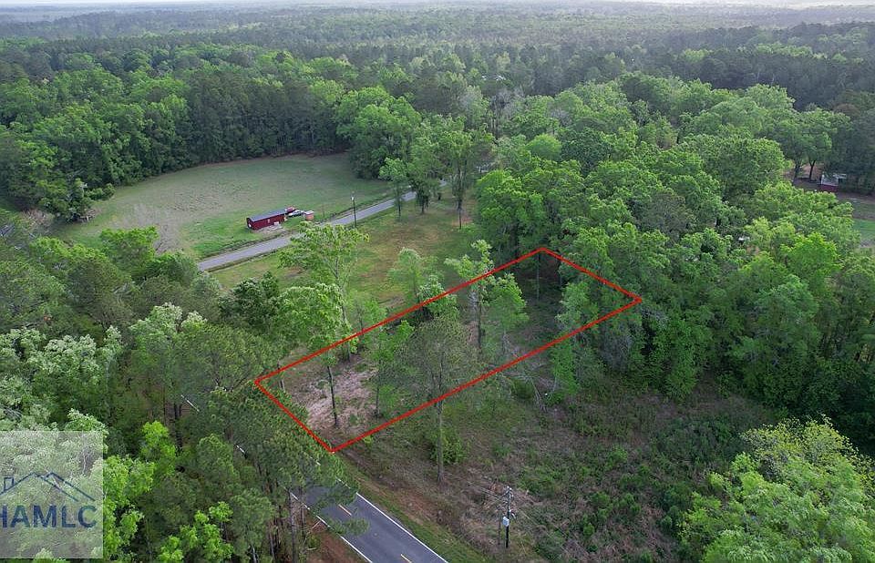 1st image of 402 Altamaha Park Rd