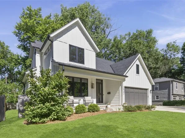 7942 Reinhardt Ln, Prairie Village, KS 66208