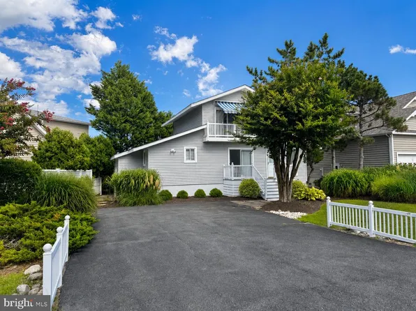 6 Harborview Dr, Ocean Pines, MD 21811