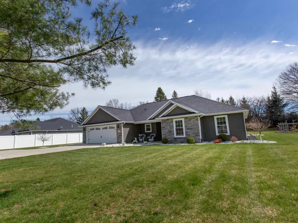 600 Wayne, Fremont, IN 46737