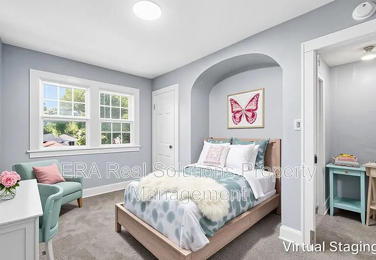 1575 E Cordell Ave — Photo 4