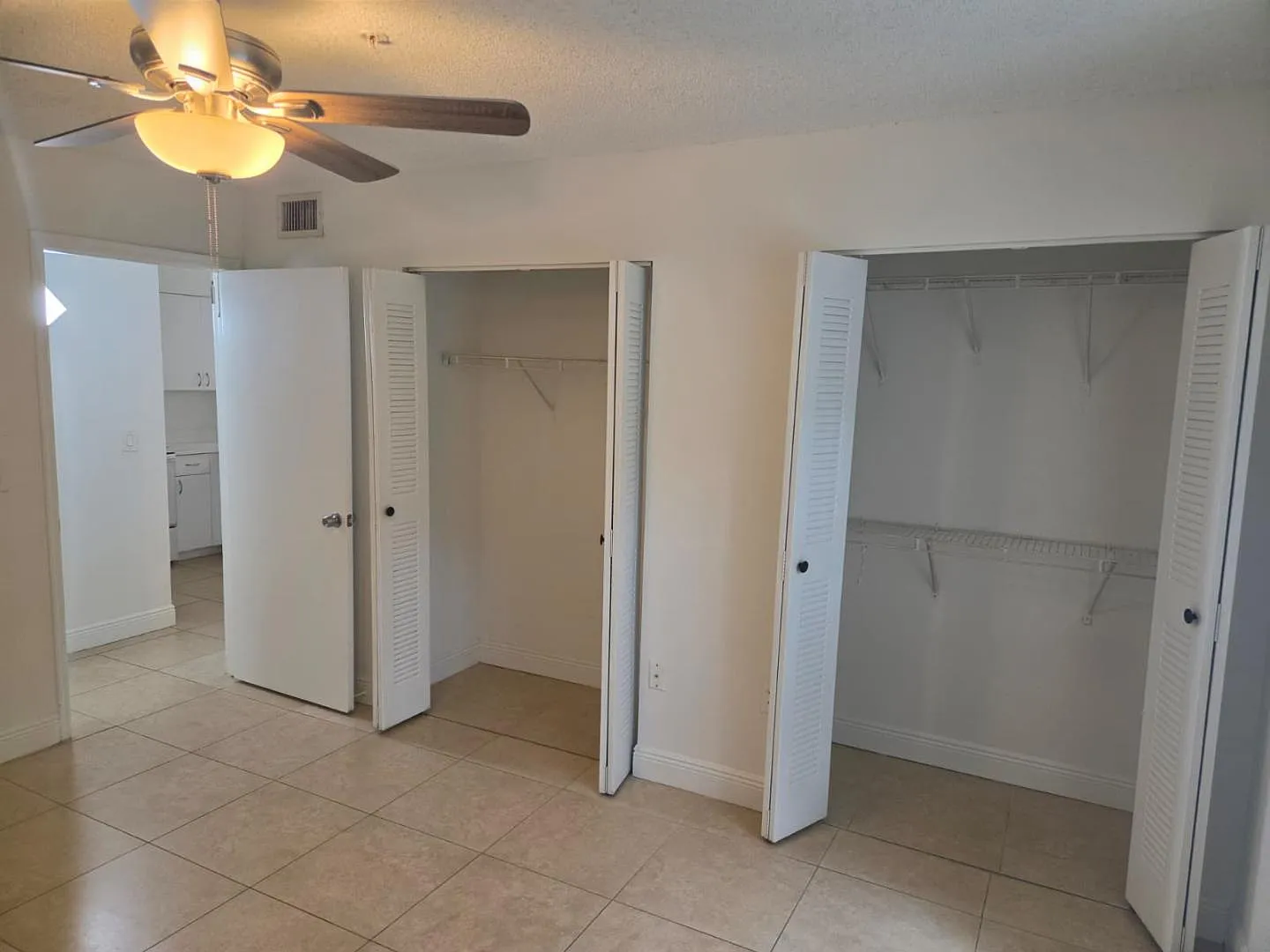 12130 St Andrews Place # 207 - SA 5-207 — Photo 4