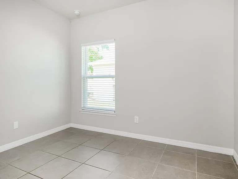 1387 Burnley Ct — Photo 14