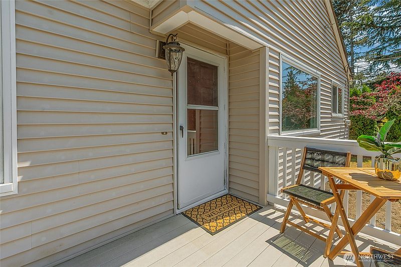 2nd image of 3909 SW Stevens Street