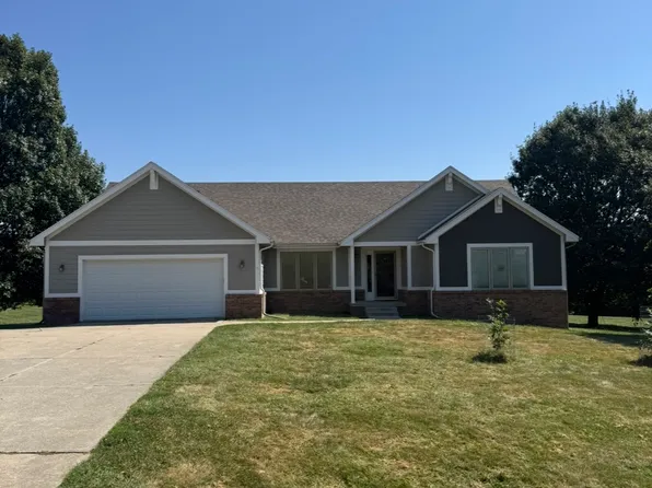 1130 S Deer Rd, West Des Moines, IA 50266