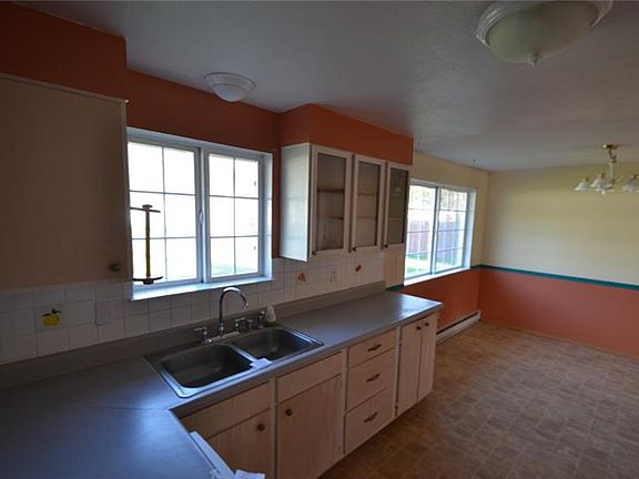 4th image of 822 Walker Ave