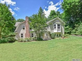 1 Terrace Pl, Port Washington, NY 11050