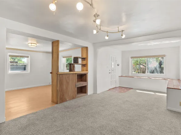 111 Huddleson St, Santa Fe, NM 87501