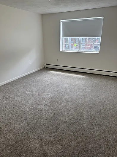60 Franklin St #8 — Photo 6