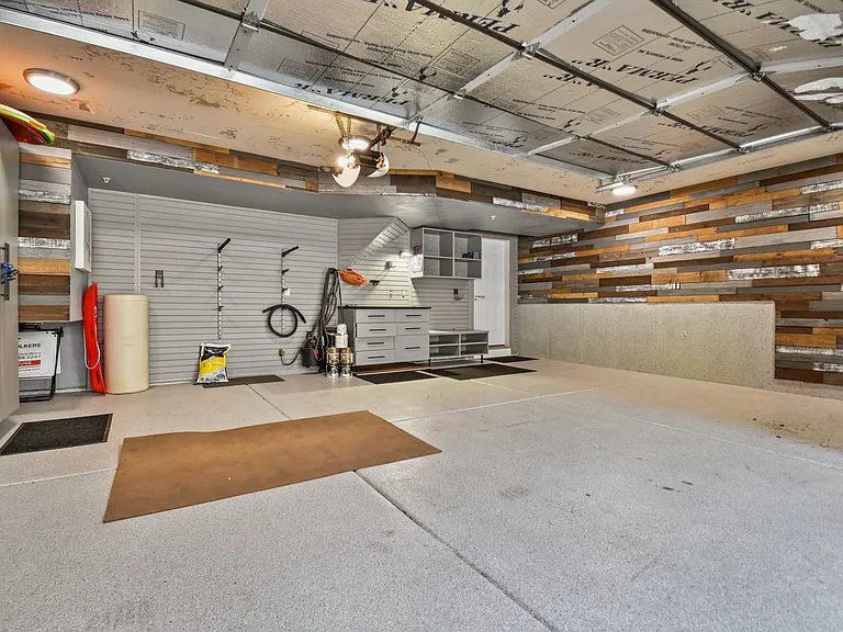 One Car Garage