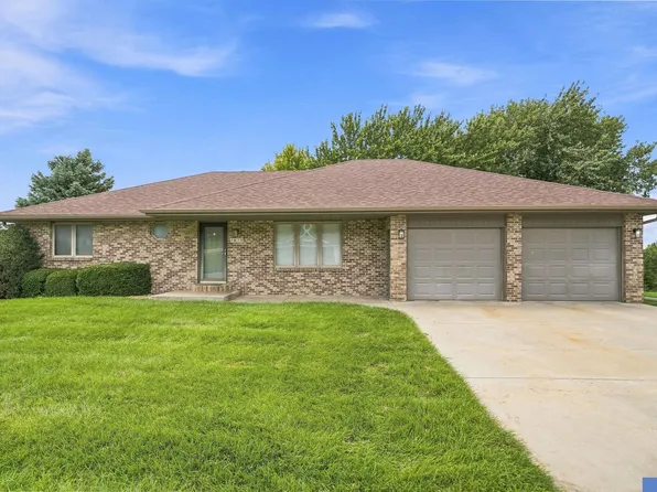 1615 Lake St, Beatrice, NE 68310