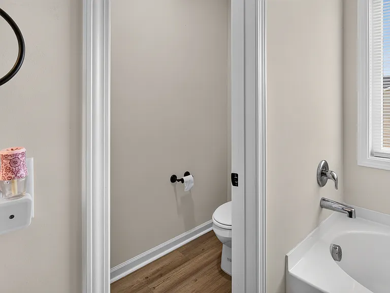 118 Juniper Dr — Photo 16