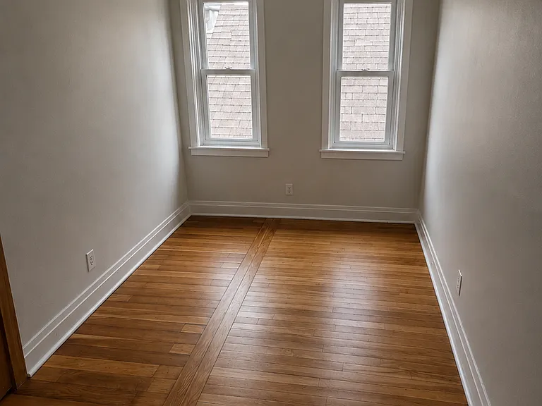 2625 N Central Park Ave — Photo 7