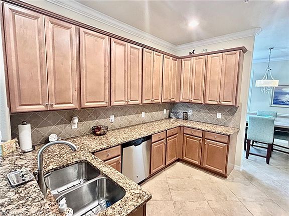 5th image of 9511 Napoli LN #202
