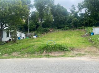 23 River St, Keeseville, NY 12944