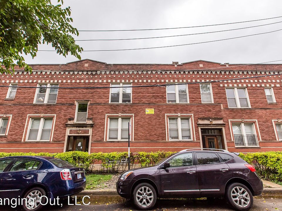 1st image of 2221 W Le Moyne St #2