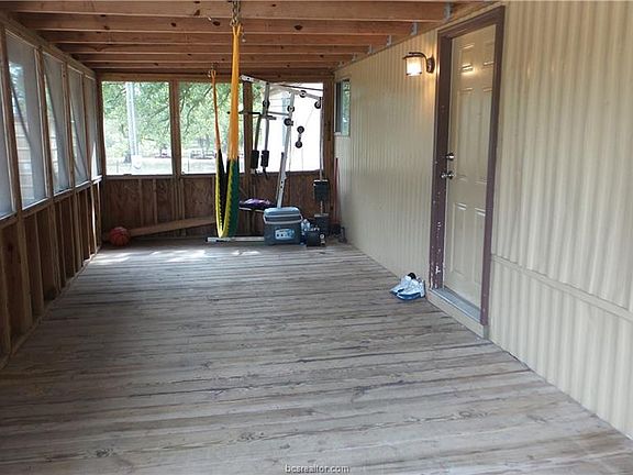 5th image of 3809 Iverson Dr