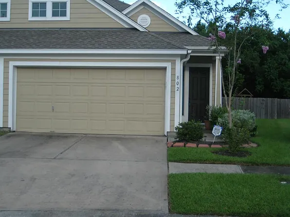 802 San Jacinto Cir, Baytown, TX 77521
