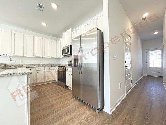 5th image of 120 Fernbank Dr