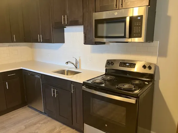 Park Lane Apartments, 2051 Ash St #A5f54a516, Des Plaines, IL 60018