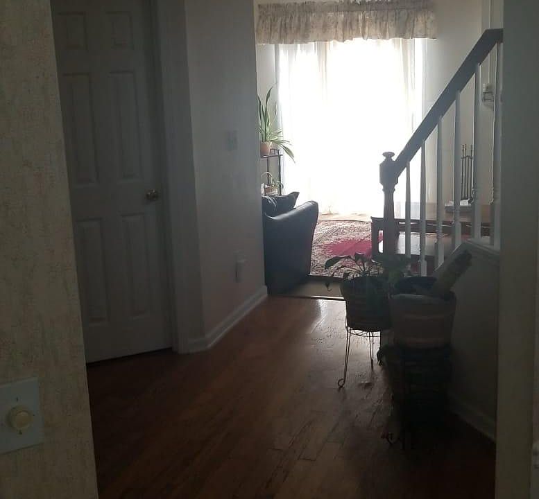 1st image of 2347 Oak Glenn Cir