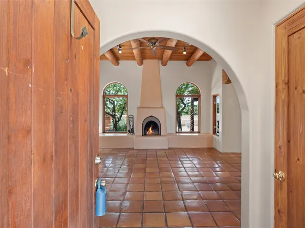 3 Dovela Pl, Santa Fe, NM 87508