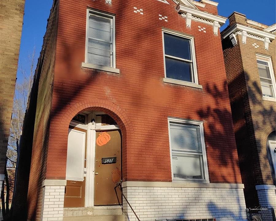 1st image of 535 Fassen St
