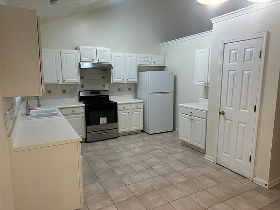 5th image of 1711 Hayden Mill Ct