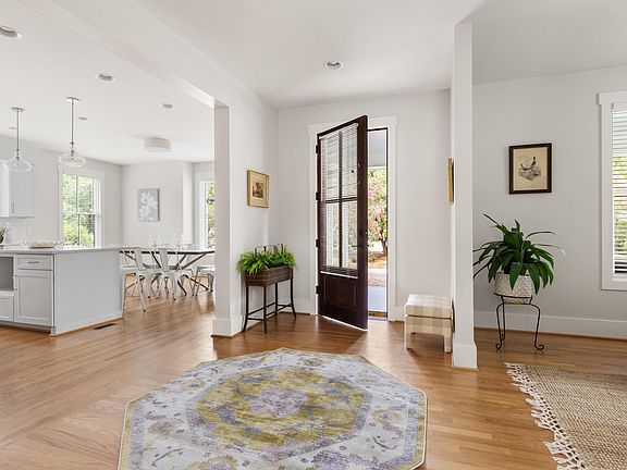 3rd image of 233 Lydia Ln
