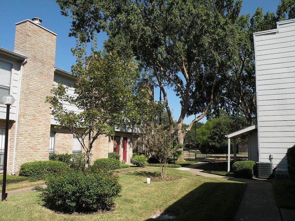 1st image of 2100 Wilcrest Dr APT 120