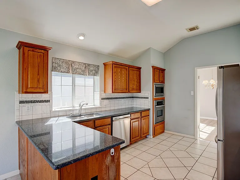 9137 Fainwood Ln — Photo 18