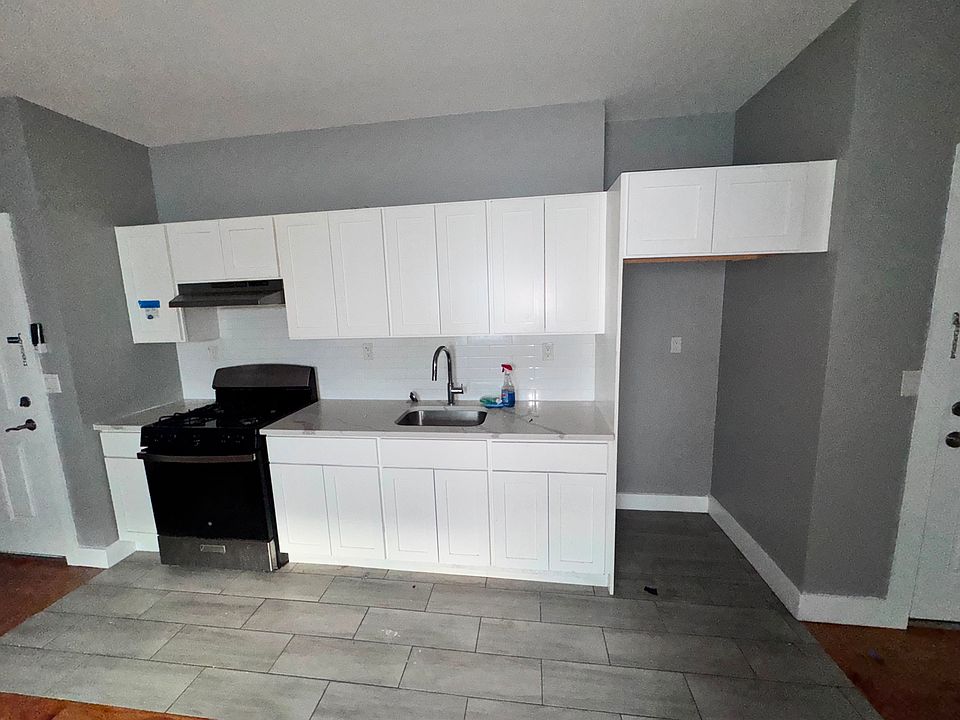 1st image of 38 Tillinghast St #3RR